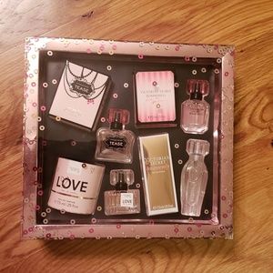 Victoria's Secret set of 4 perfumes